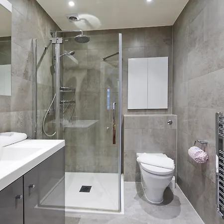 Attractive 1-bed Flat In Prestige Knightsbridge