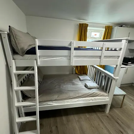 Apartment Flat 1 *