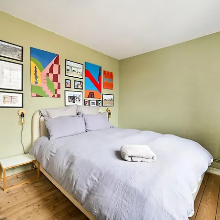 Clerkenwell's Hidden Gem: Chic 1-bed Flat * London