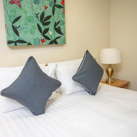 Grand Plaza Serviced 4* Londyn