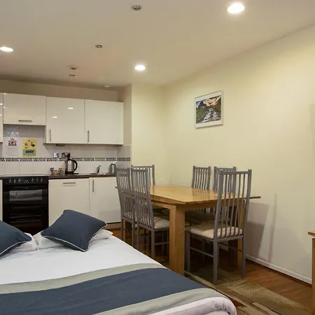 Hotel apartamentowy Grand Plaza Serviced 4*