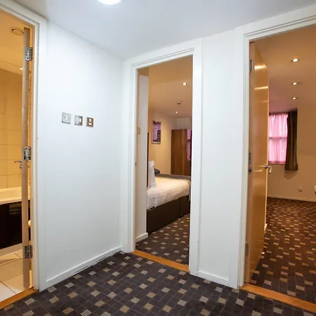 Grand Plaza Serviced Aparthotel Londýn