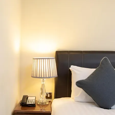 Grand Plaza Serviced 4* Londyn