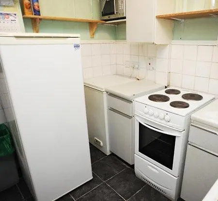 Cozy2bed Near Center Apartment