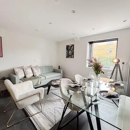 Apartment Modern One Bedroom Flat In The Heart Of London