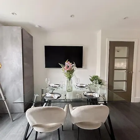 Apartment Modern One Bedroom Flat In The Heart Of London