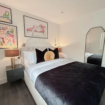 Modern One Bedroom Flat In The Heart Of Apartment