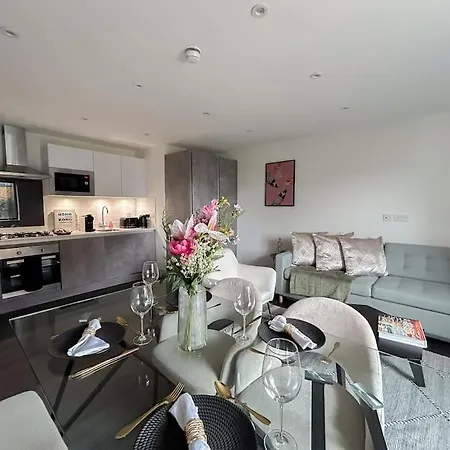 Apartment Modern One Bedroom Flat In The Heart Of *