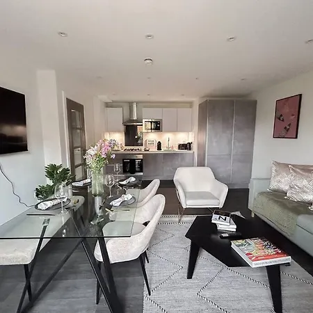 Apartment Modern One Bedroom Flat In The Heart Of London