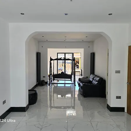 Eastfield House Holiday home *