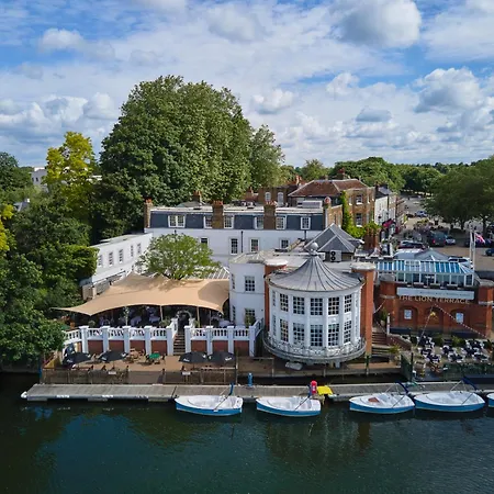 The Mitre, Hampton Court Hotel