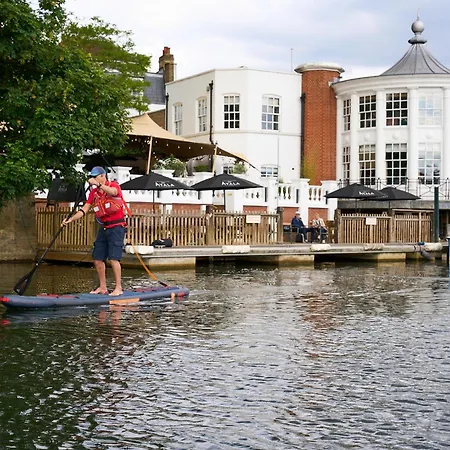 The Mitre, Hampton Court Kingston upon Thames (Greater London)