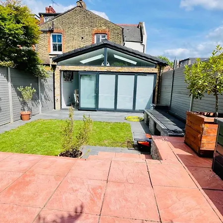 Grass Court Terrace - Walking Distance From Wimbledon Championships Apartment *