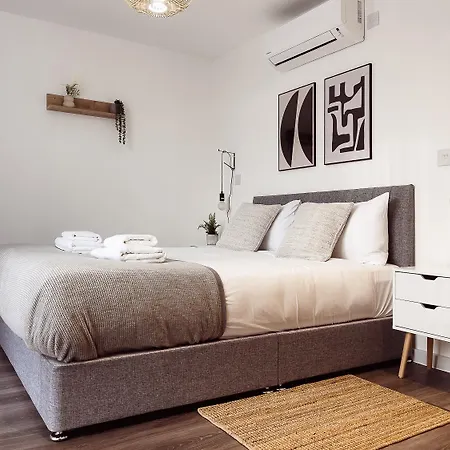 Apartment Luxe Pad London With Free Parking! *