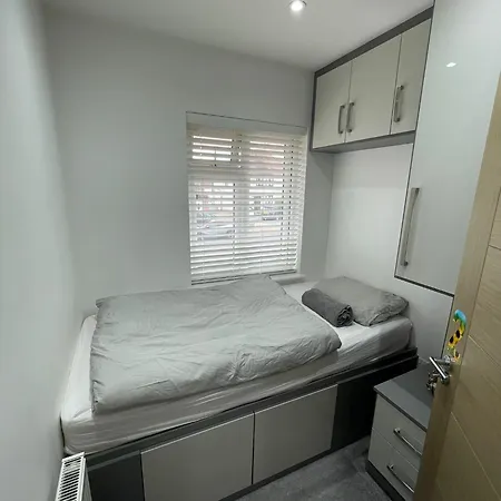 Homestay Luxury Near Wembley Harrow