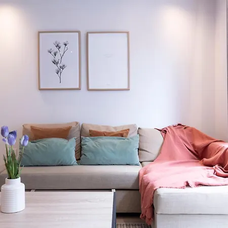Lovely 1br - Zone 1 - Station Nearby *