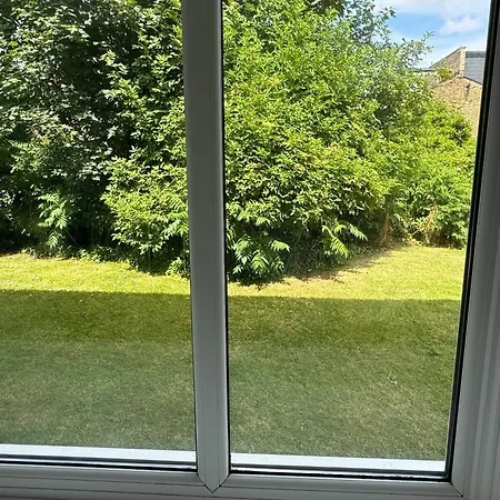 London Apartment * London