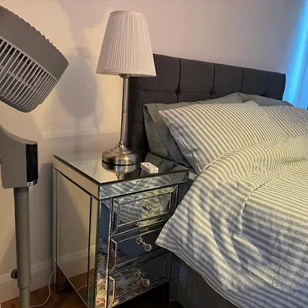 London Apartment Apartment *
