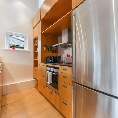 Stylish Soho One Bedroom * London