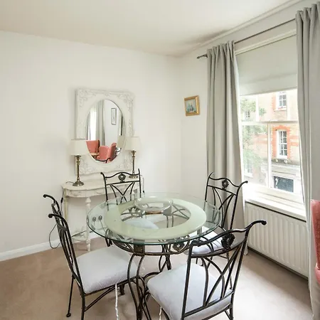 New Sleek 2bd Flat Oxford Street-soho-fitzrovia Apartment
