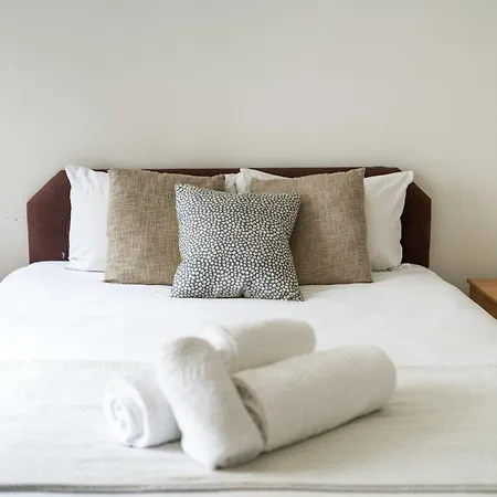 New Sleek 2bd Flat Oxford Street-soho-fitzrovia *