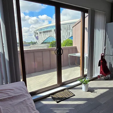 Tottenham Hotspur Stadium Homestay