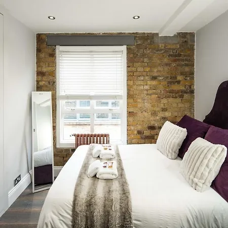 Huge Penthouse Retreat Next To Old Street Station