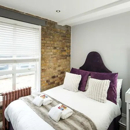 Huge Penthouse Retreat Next To Old Street Station