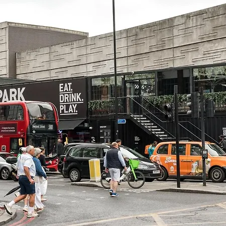 Huge Penthouse Retreat Next To Old Street Station Apartment
