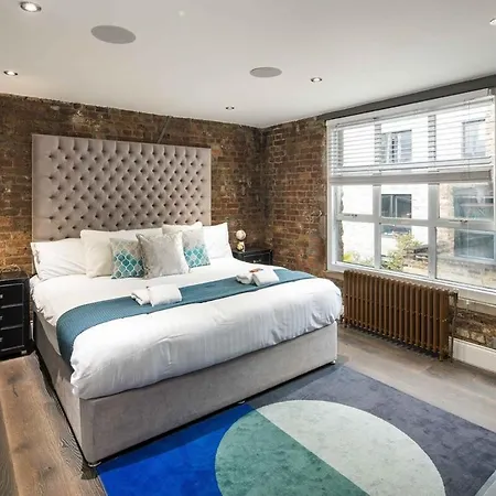 Huge Penthouse Retreat Next To Old Street Station