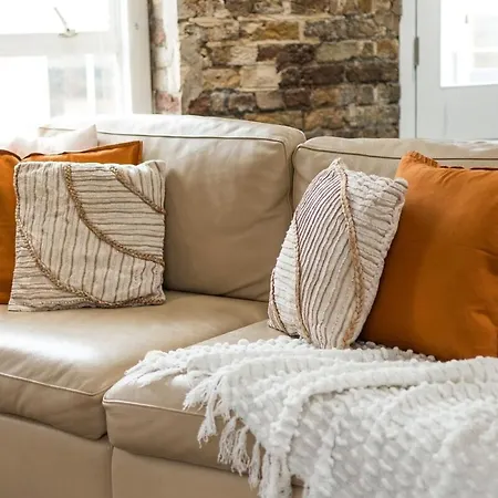 Huge Penthouse Retreat Next To Old Street Station Apartment *