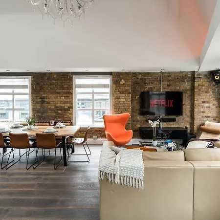Huge Penthouse Retreat Next To Old Street Station London