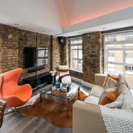Huge Penthouse Retreat Next To Old Street Station * London