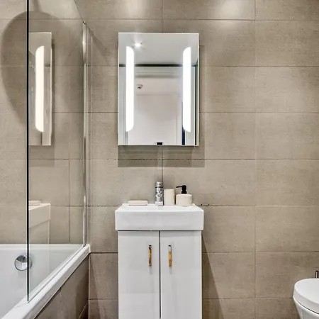 A Vibrant 2 Bed & 2 Bath In Old Street Zone 1 Londres