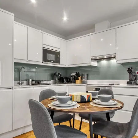 A Vibrant 2 Bed & 2 Bath In Old Street Zone 1 * Londres