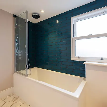 Holiday home Veeve - The Wimbledon Retreat