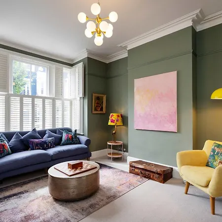 Veeve - The Wimbledon Retreat Holiday home *