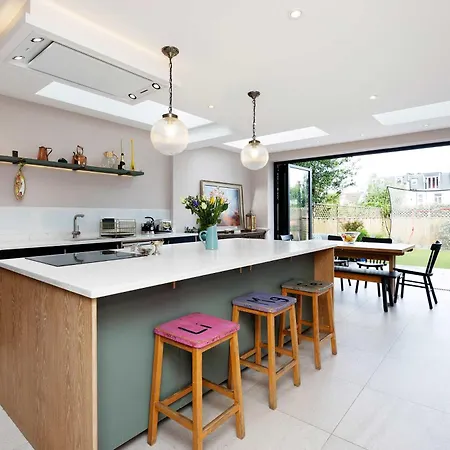 Veeve - The Wimbledon Retreat London