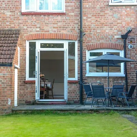 3 Bed House In The Heart Of Palmers Green,