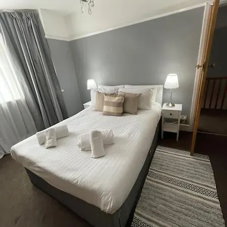 Holiday home 3 Bed House In The Heart Of Palmers Green,