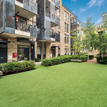Modern Flat With Balcony Pass The Keys