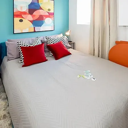 Chic Ensuite - 10% Off - 3 Min To Trains -pass The Keys