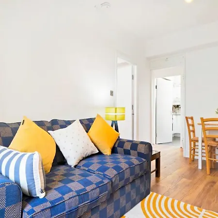 Cosy In Trendy Camden Pass The Keys Apartment