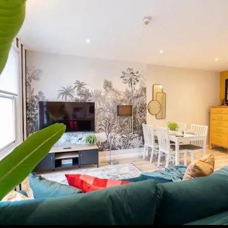 Deluxe 2-bedroom In Kings Cross