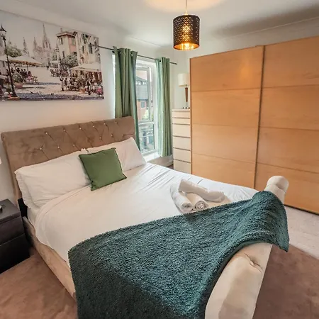 Apartment Excel Riverview Luxury -sleep 6- Free Parking- Playstation 4 *