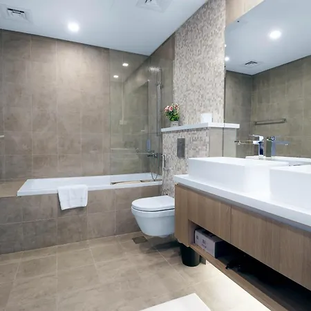 Flagship Luxury Villa. Near Mayfair And Hyde Park - Sleeps 16 * Londen
