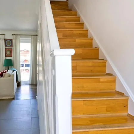 Leafy Earls Court 3 Bed Flat