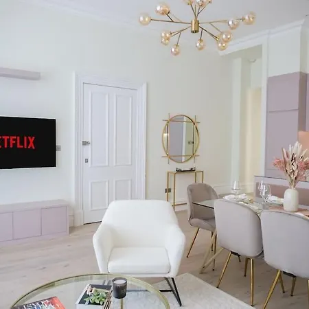 شقة Stylish 2 Bed Flat On The Iconic Gloucester Road *