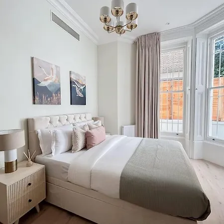Stylish 2 Bed Flat On The Iconic Gloucester Road شقة