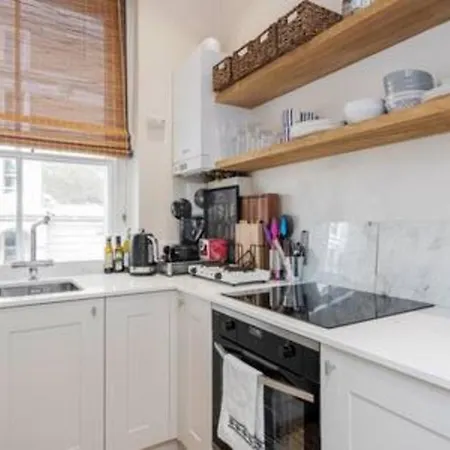 Charming Spacious 1bed Near Portobello Rd N.hill * London